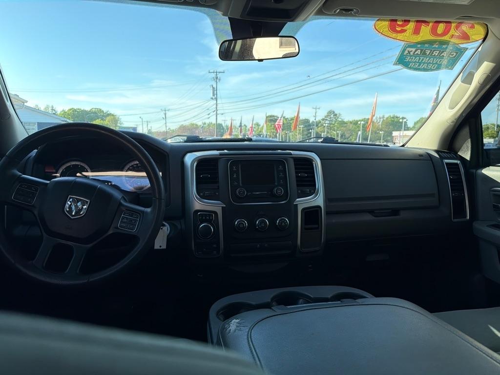 RAM 1500 Classic SLT 4x4 Crew Cab 6'4" Box 2019