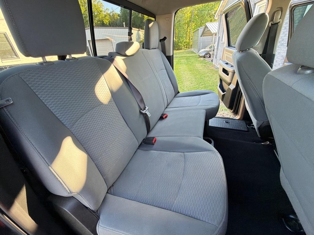RAM 1500 Classic SLT 4x4 Crew Cab 6'4" Box 2019