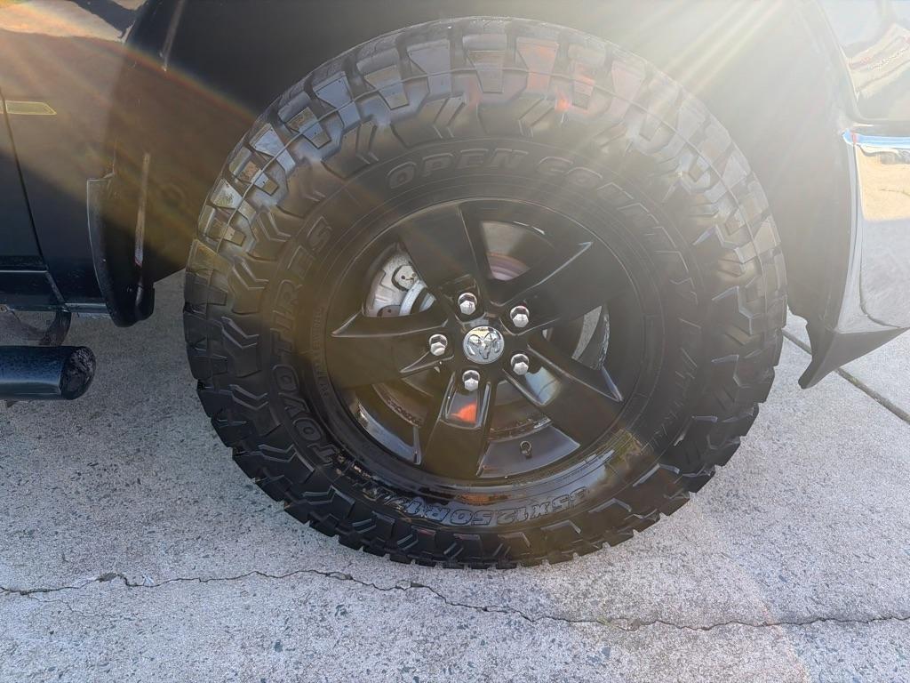RAM 1500 Classic SLT 4x4 Crew Cab 6'4" Box 2019