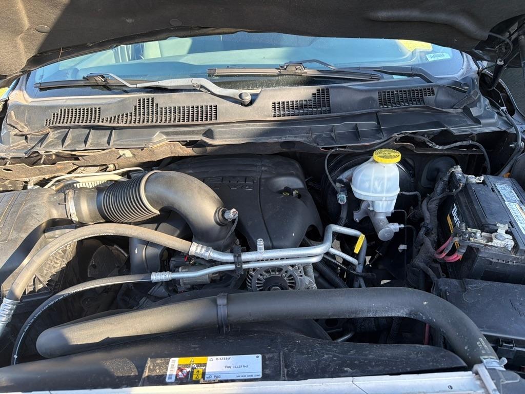 RAM 1500 Classic SLT 4x4 Crew Cab 6'4" Box 2019