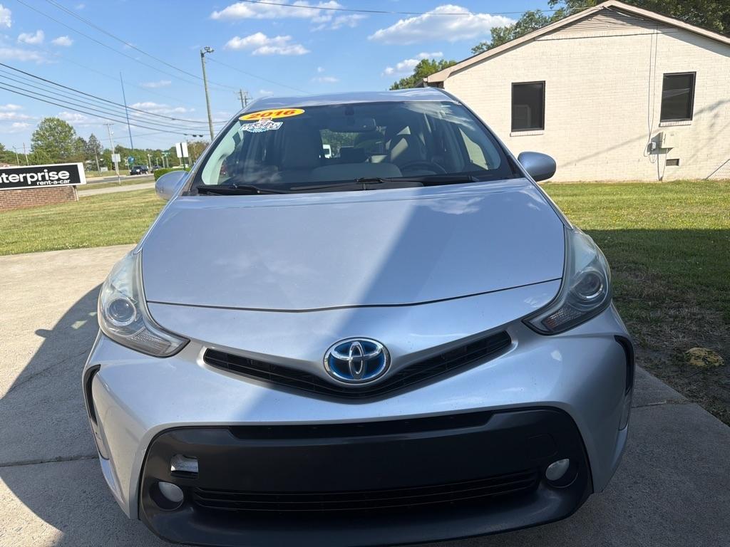 Toyota Prius V 5dr Wgn Three (Natl) 2016