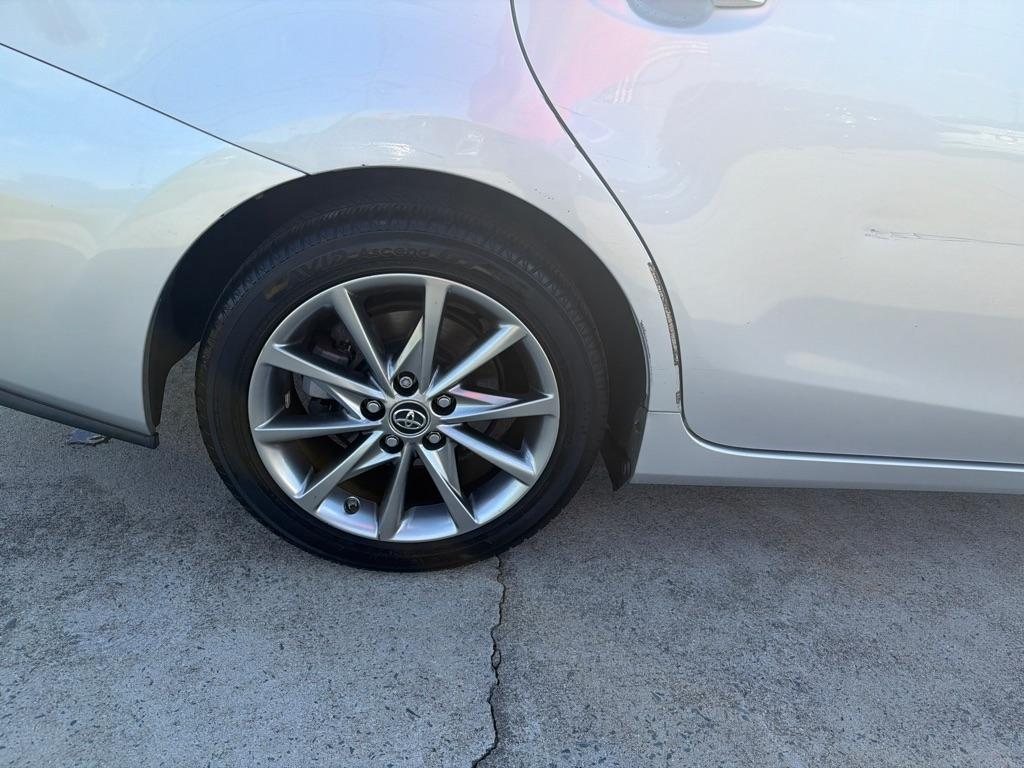 Toyota Prius V 5dr Wgn Three (Natl) 2016