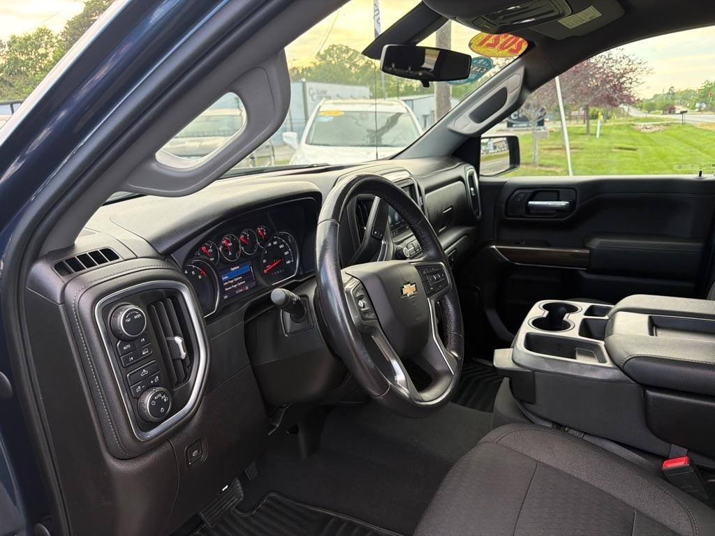 Chevrolet Silverado 1500 4WD Crew Cab 157" LT 2021