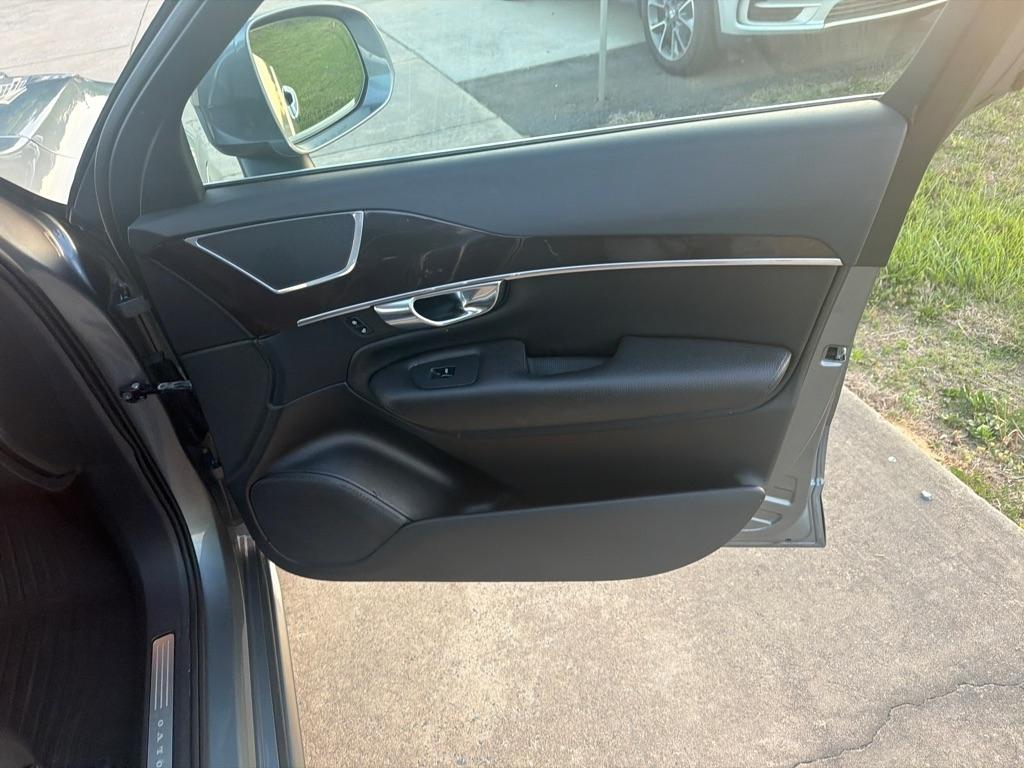 Volvo XC90 T6 AWD Momentum 2019