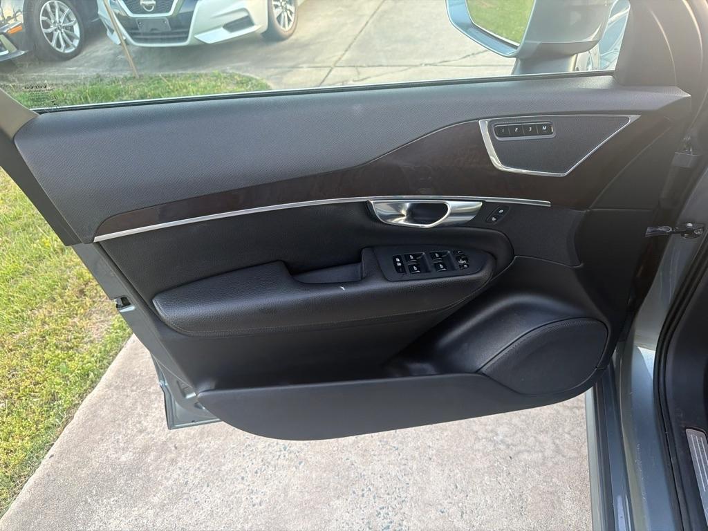 Volvo XC90 T6 AWD Momentum 2019