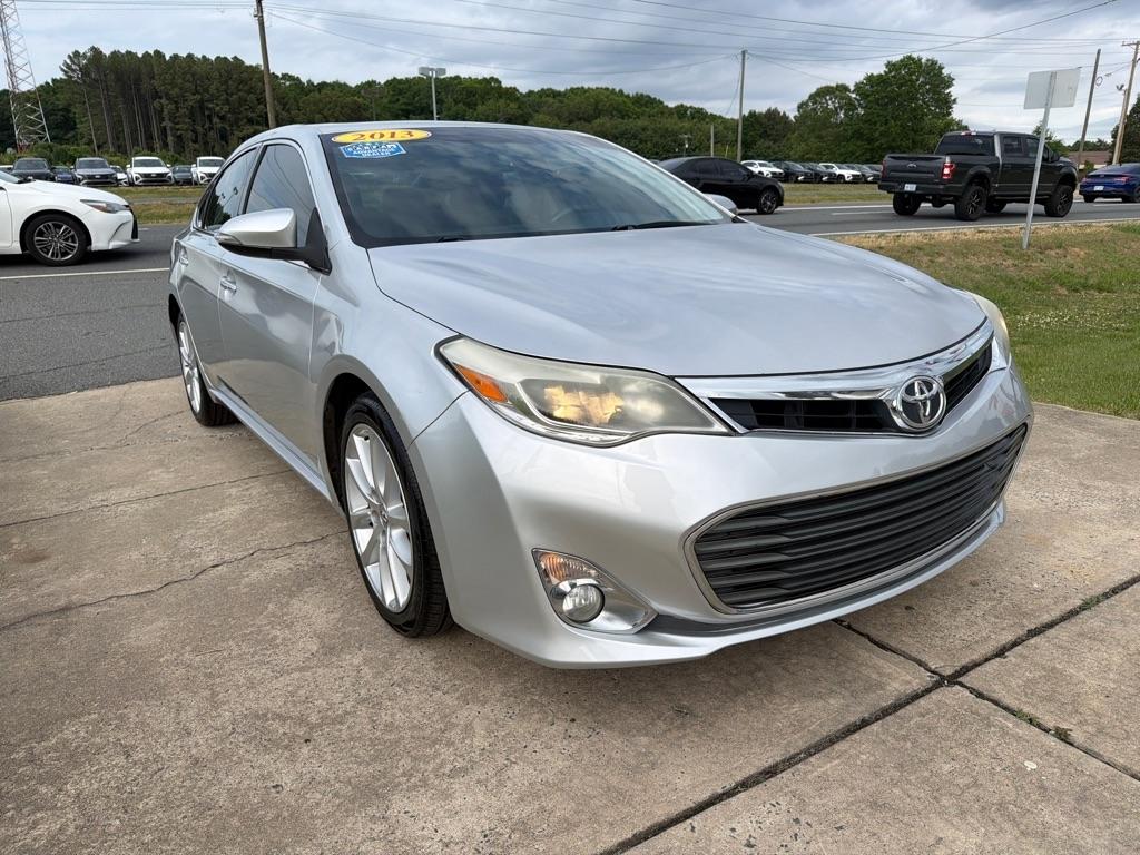 Toyota Avalon 4dr Sdn XLE Premium (Natl) 2013
