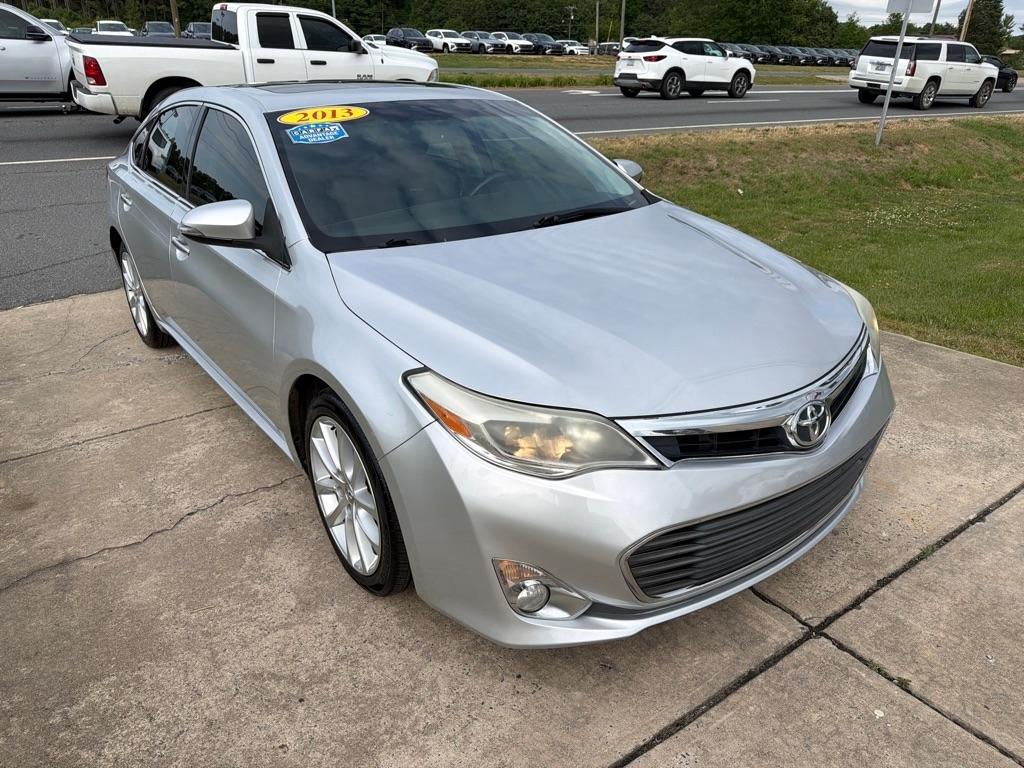 Toyota Avalon 4dr Sdn XLE Premium (Natl) 2013