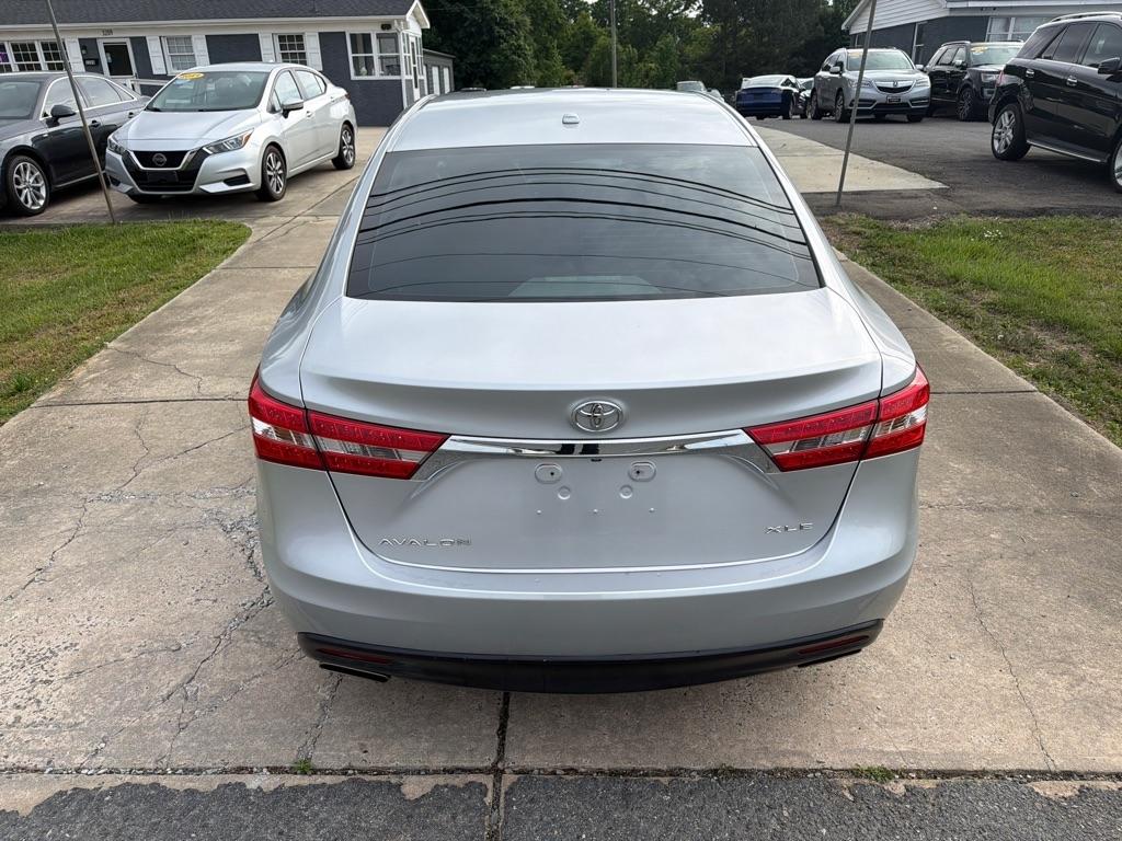 Toyota Avalon 4dr Sdn XLE Premium (Natl) 2013