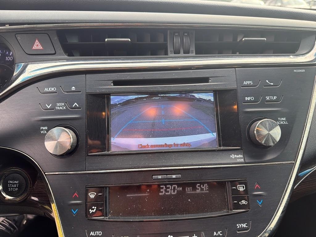 Toyota Avalon 4dr Sdn XLE Premium (Natl) 2013