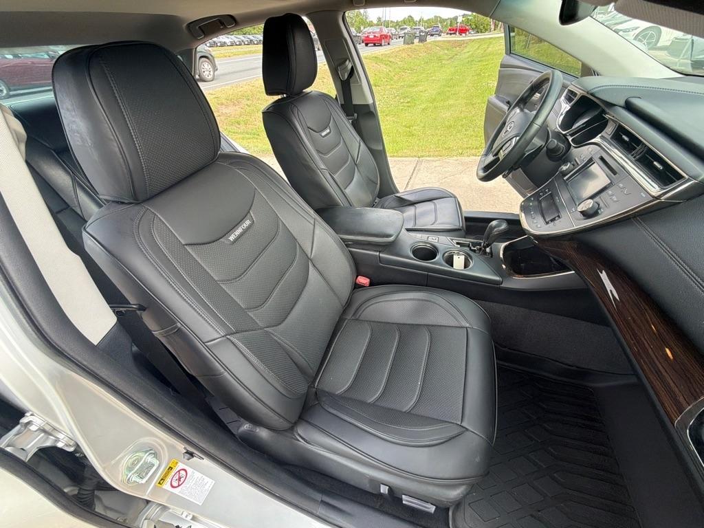 Toyota Avalon 4dr Sdn XLE Premium (Natl) 2013