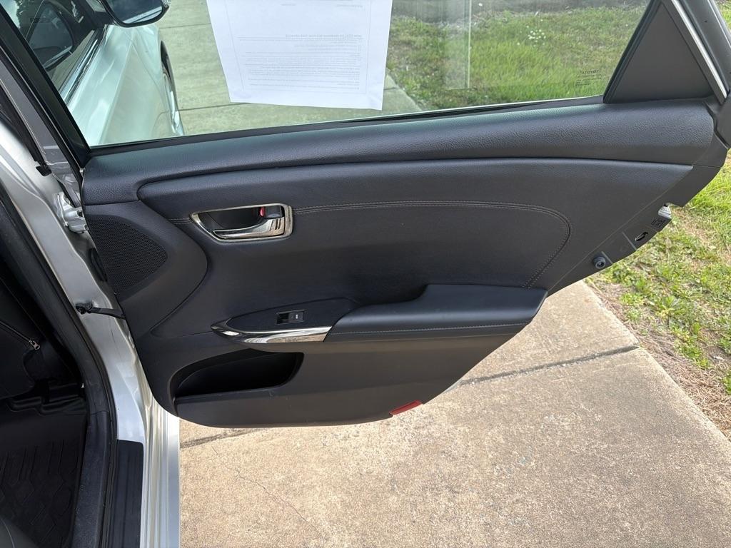 Toyota Avalon 4dr Sdn XLE Premium (Natl) 2013