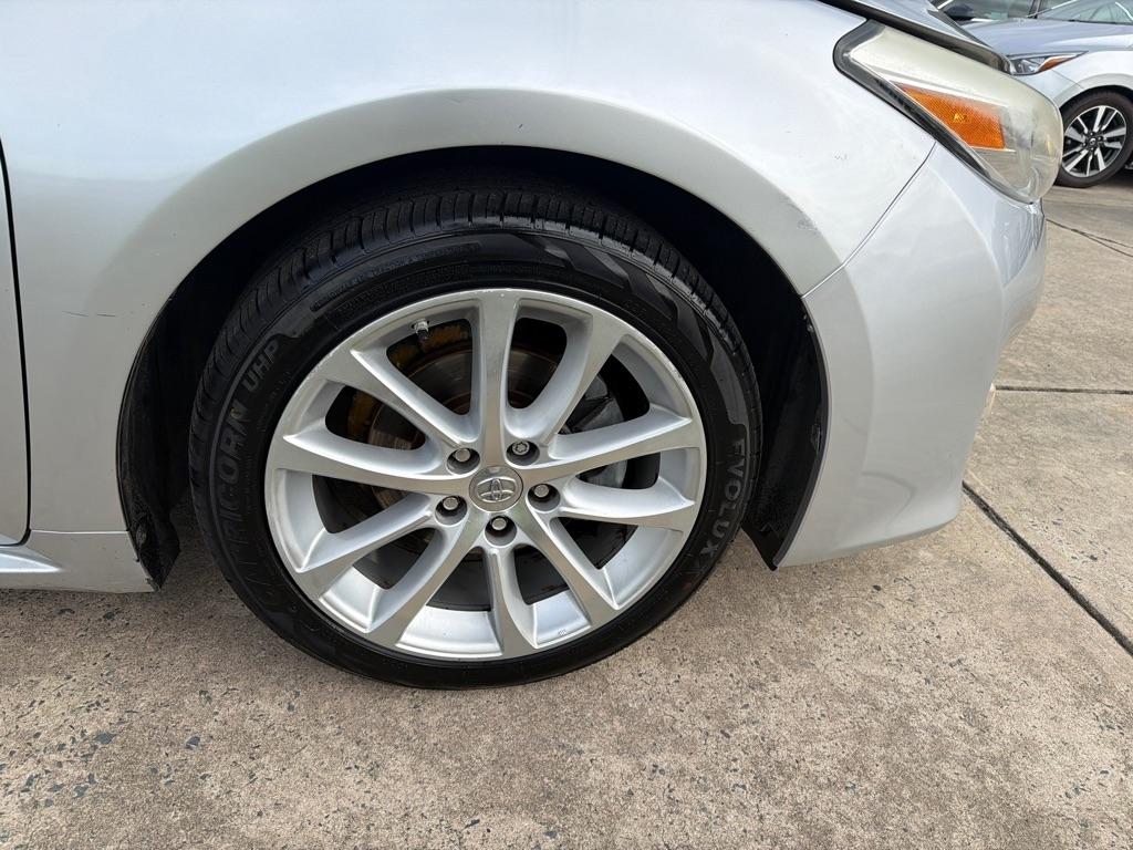 Toyota Avalon 4dr Sdn XLE Premium (Natl) 2013