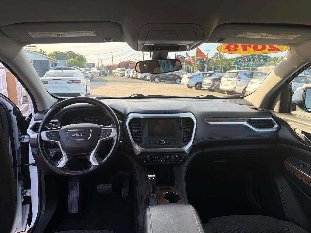 GMC Acadia FWD 4dr SLE w/SLE-1 2019