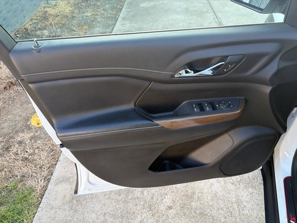 GMC Acadia FWD 4dr SLE w/SLE-1 2019