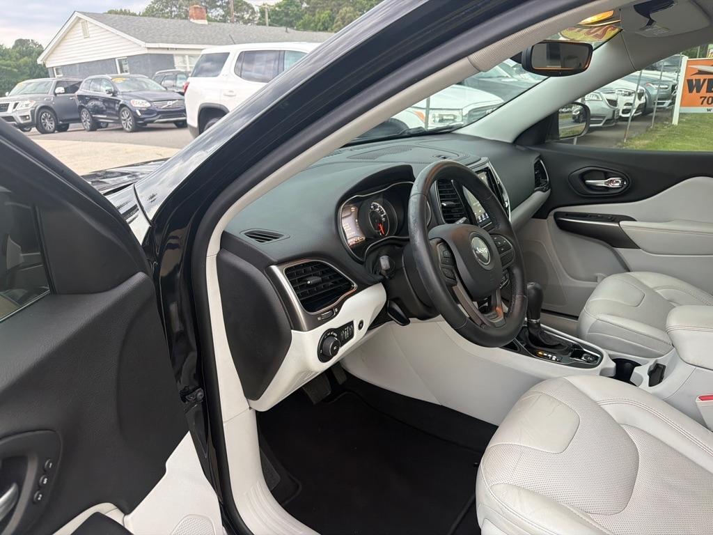 Jeep Cherokee Limited FWD 2019