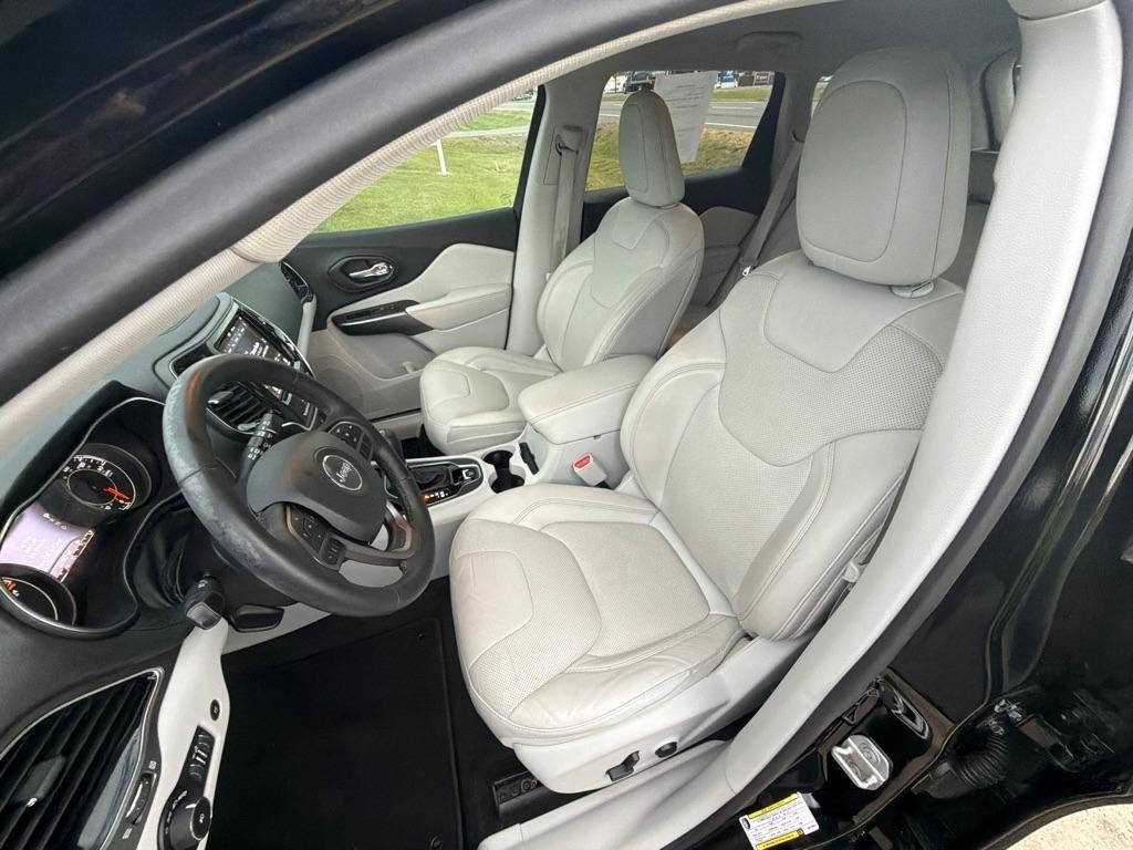 Jeep Cherokee Limited FWD 2019