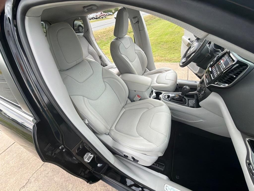 Jeep Cherokee Limited FWD 2019