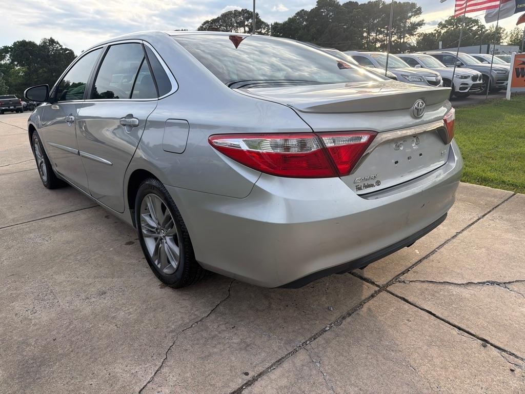 Toyota Camry 4dr Sdn I4 Auto SE w/Special Edition Pkg (Natl) 2016