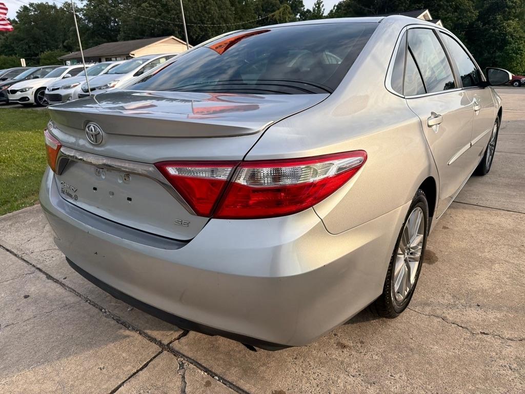 Toyota Camry 4dr Sdn I4 Auto SE w/Special Edition Pkg (Natl) 2016