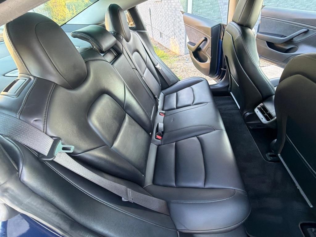 Tesla Model 3 Mid Range Battery RWD 2018