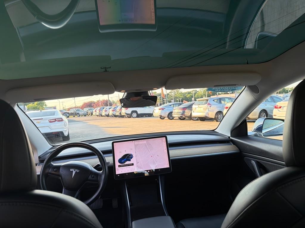 Tesla Model 3 Mid Range Battery RWD 2018