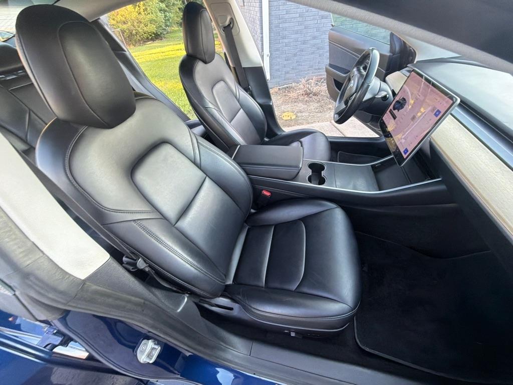 Tesla Model 3 Mid Range Battery RWD 2018