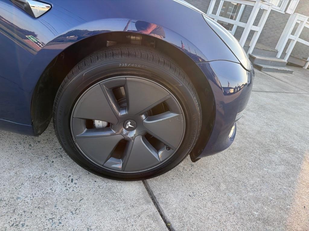 Tesla Model 3 Mid Range Battery RWD 2018