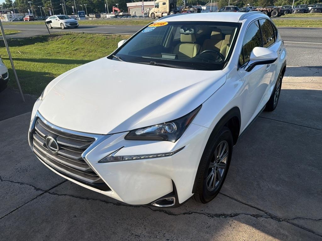 Lexus NX 200t FWD 4dr 2016
