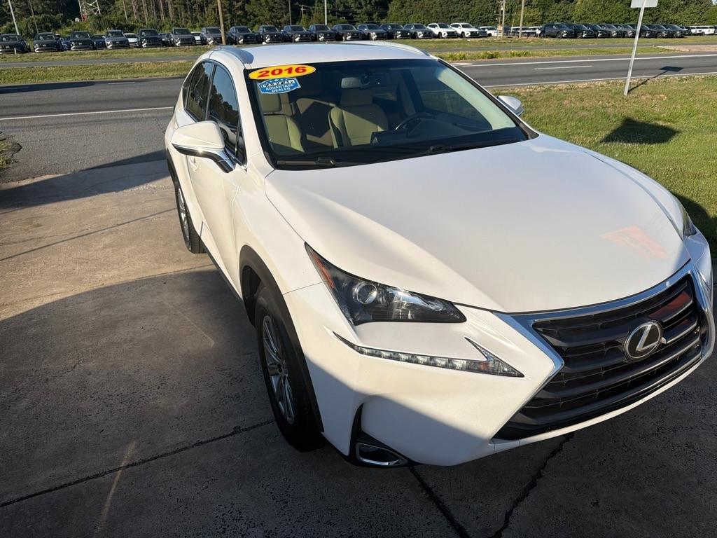 Lexus NX 200t FWD 4dr 2016