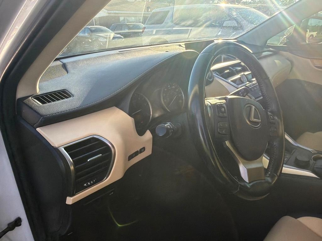 Lexus NX 200t FWD 4dr 2016