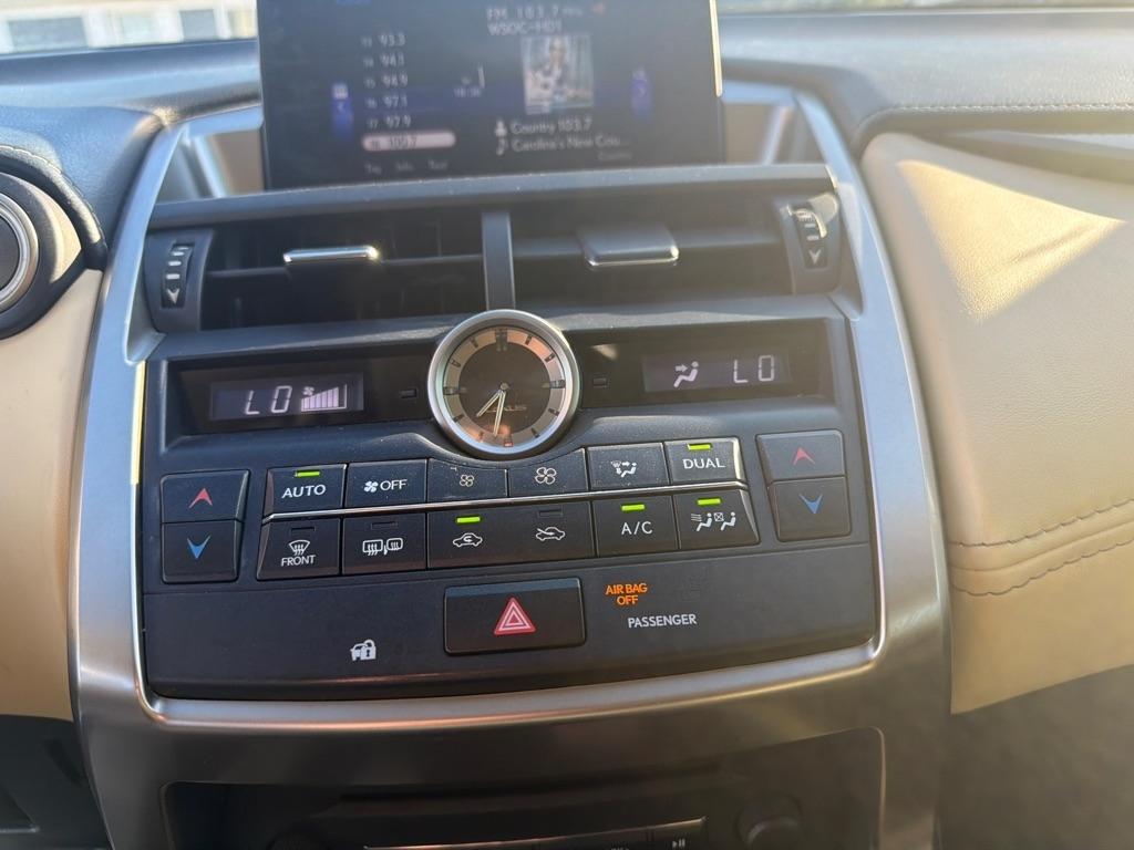 Lexus NX 200t FWD 4dr 2016
