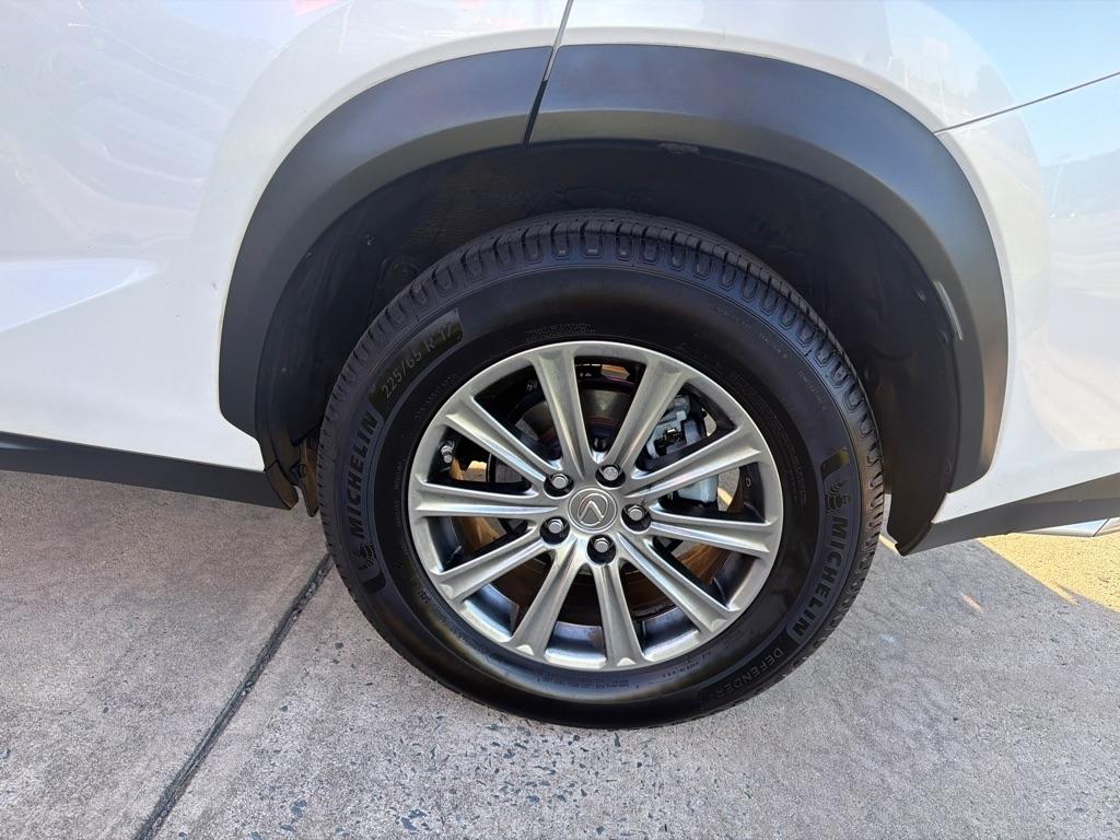 Lexus NX 200t FWD 4dr 2016