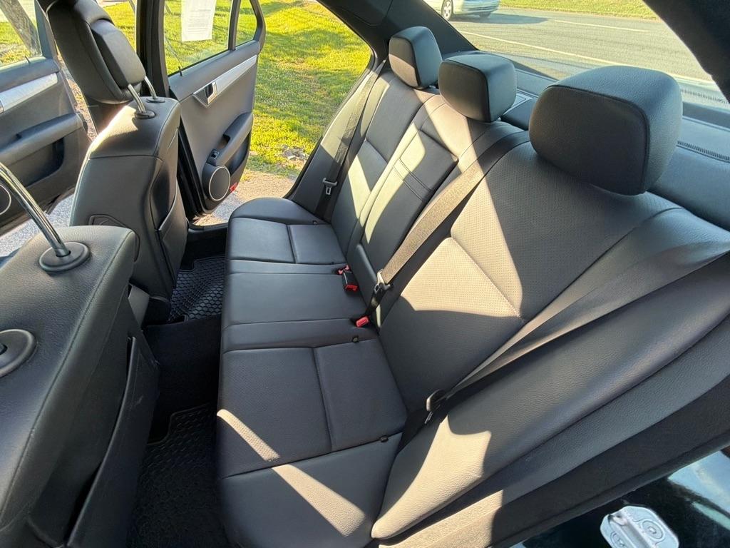 Mercedes-Benz C-Class 4dr Sdn 3.0L Sport 4MATIC 2009