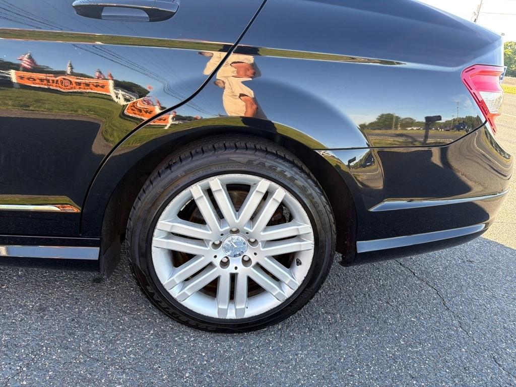Mercedes-Benz C-Class 4dr Sdn 3.0L Sport 4MATIC 2009