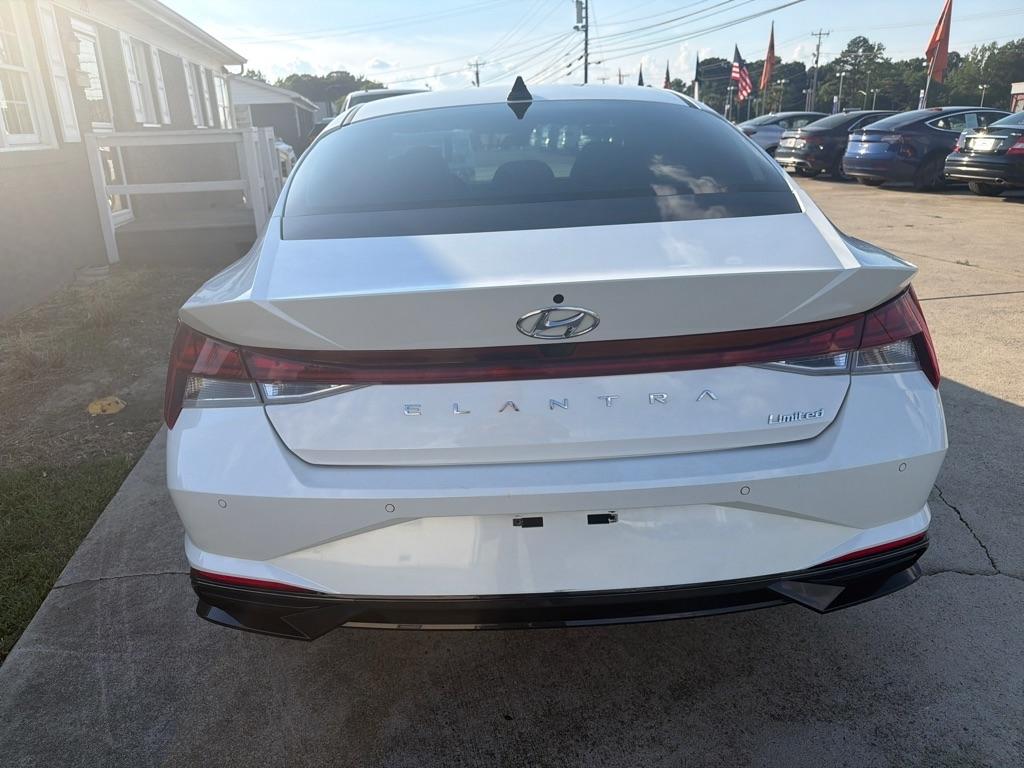 Hyundai Elantra Limited IVT 2022