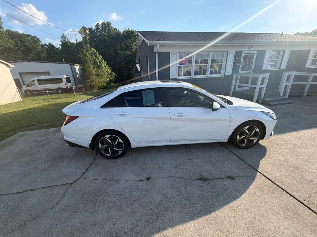 Hyundai Elantra Limited IVT 2022