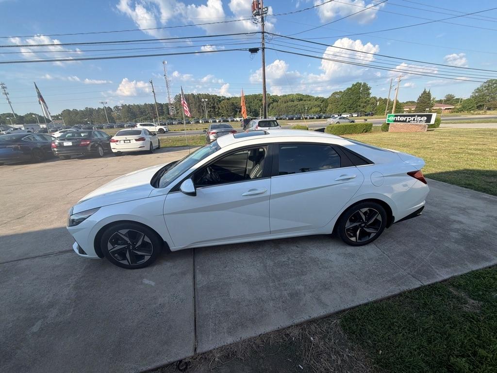 Hyundai Elantra Limited IVT 2022