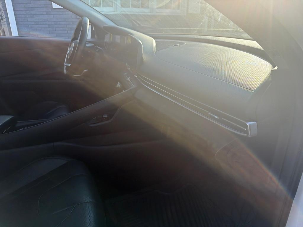 Hyundai Elantra Limited IVT 2022