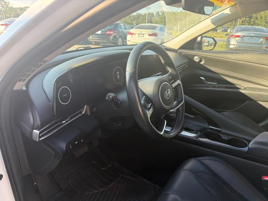 Hyundai Elantra Limited IVT 2022