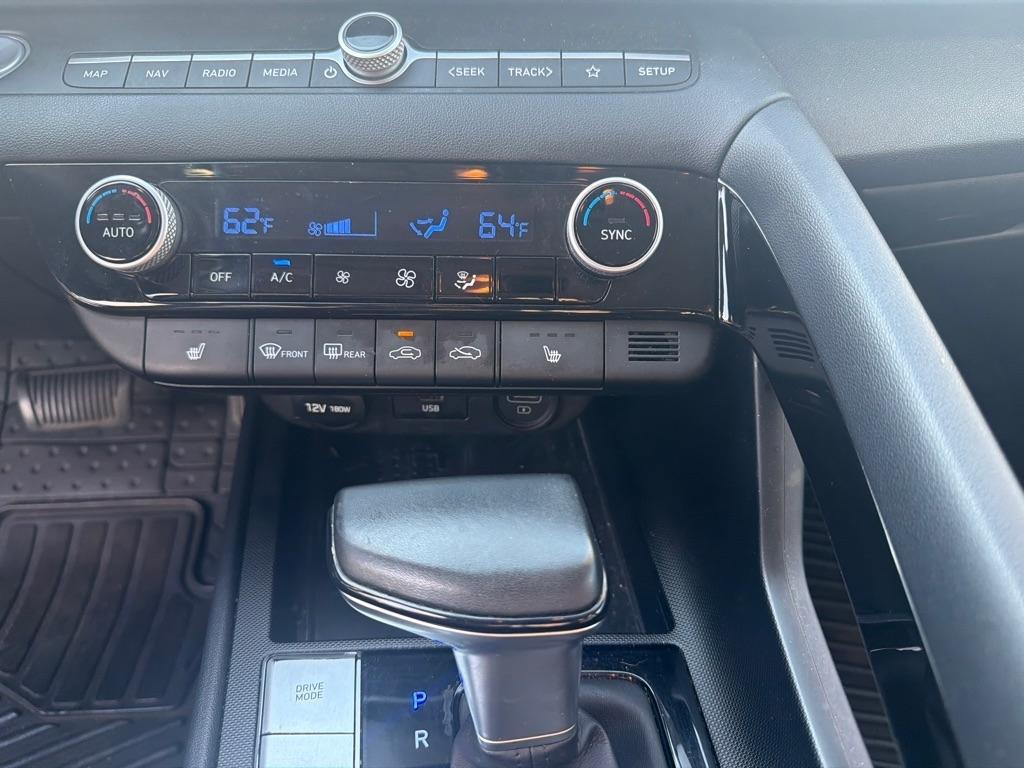 Hyundai Elantra Limited IVT 2022