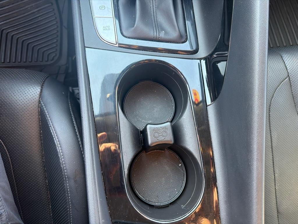 Hyundai Elantra Limited IVT 2022