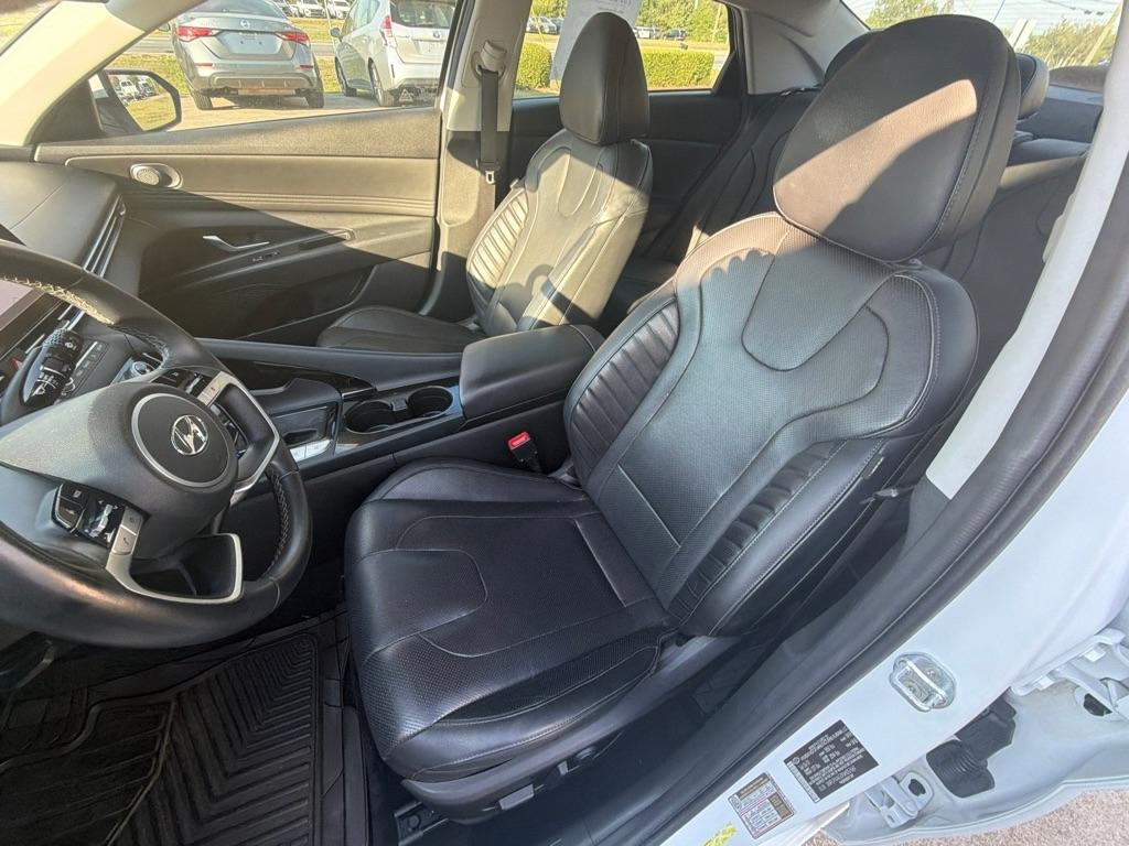 Hyundai Elantra Limited IVT 2022