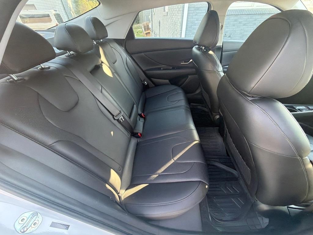 Hyundai Elantra Limited IVT 2022