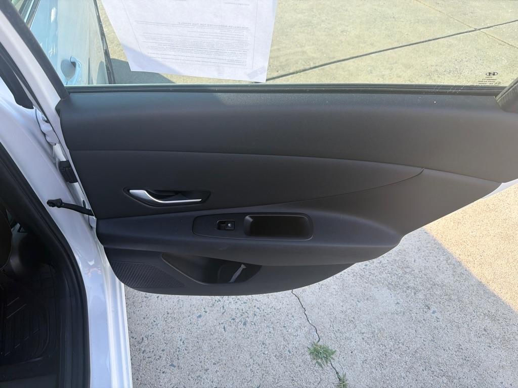 Hyundai Elantra Limited IVT 2022