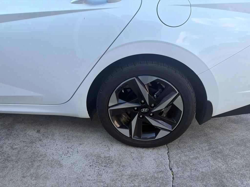 Hyundai Elantra Limited IVT 2022