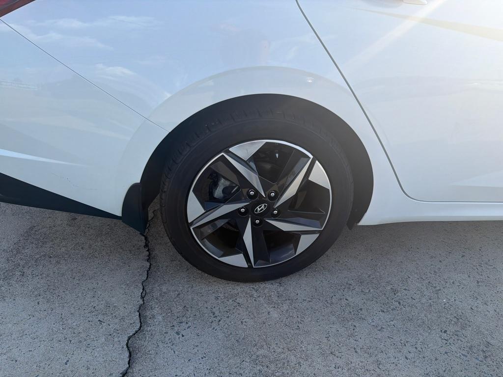 Hyundai Elantra Limited IVT 2022