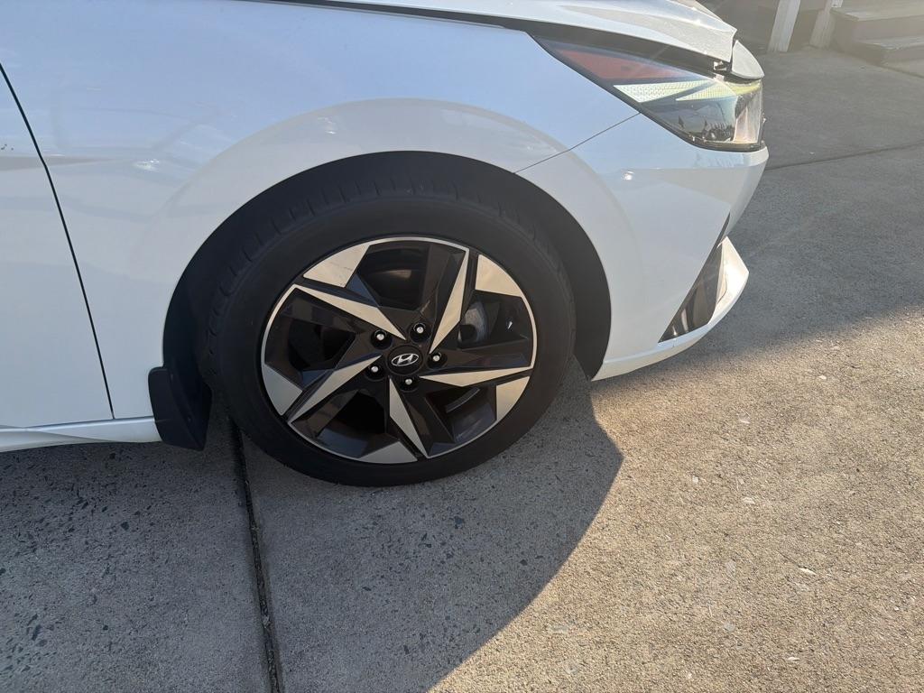 Hyundai Elantra Limited IVT 2022