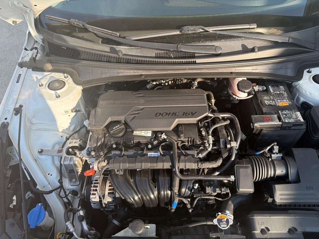 Hyundai Elantra Limited IVT 2022