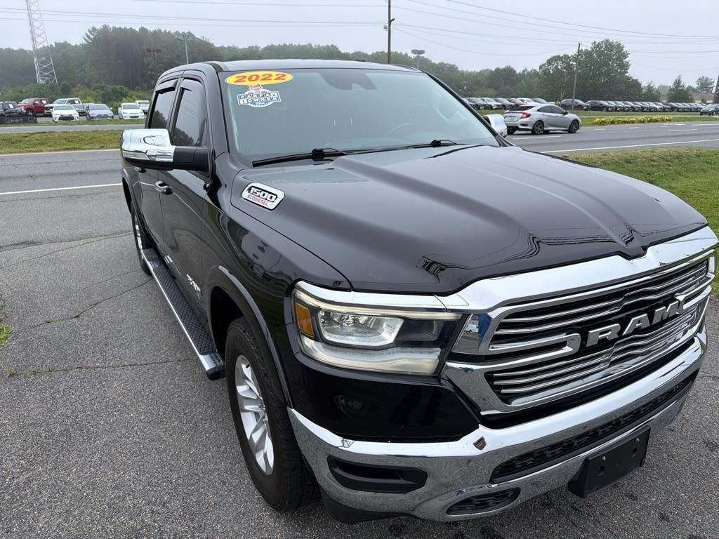 RAM 1500 Laramie 4x2 Crew Cab 5'7" Box 2022