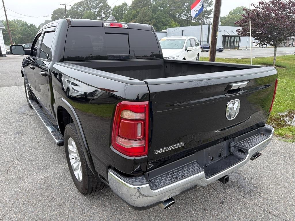 RAM 1500 Laramie 4x2 Crew Cab 5'7" Box 2022